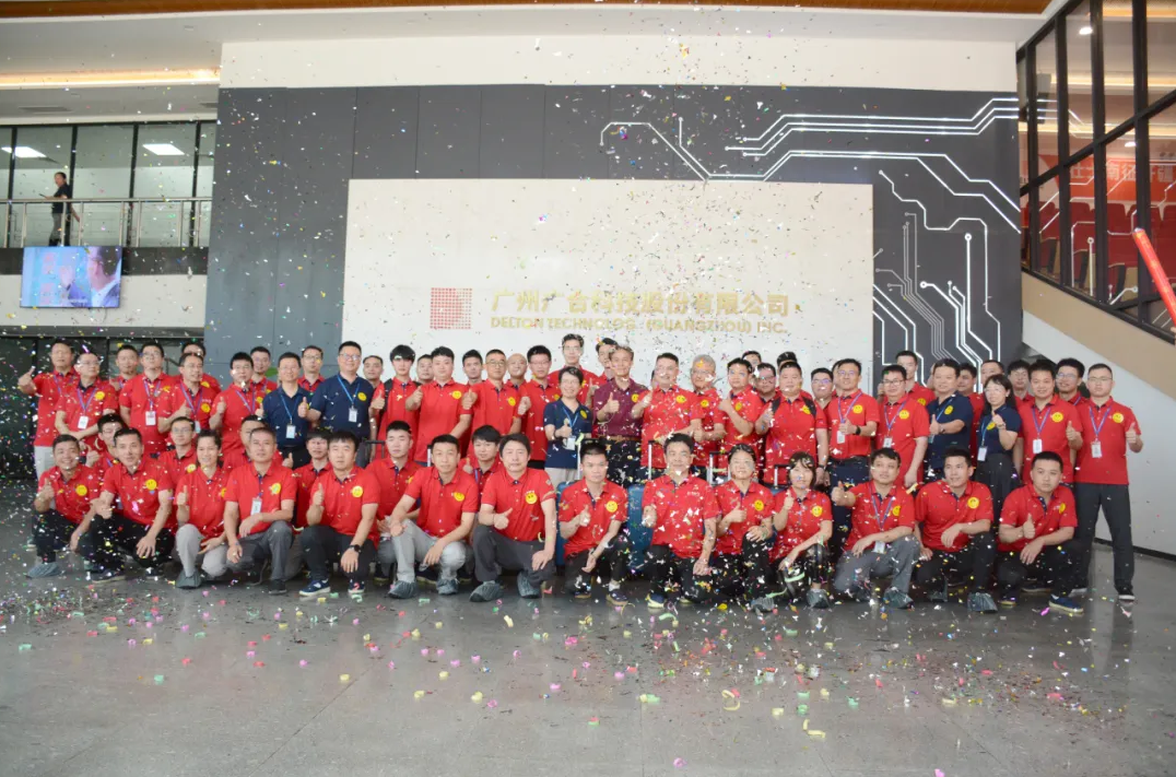 接旗出征！设施治理团队出征泰国yy易游平台